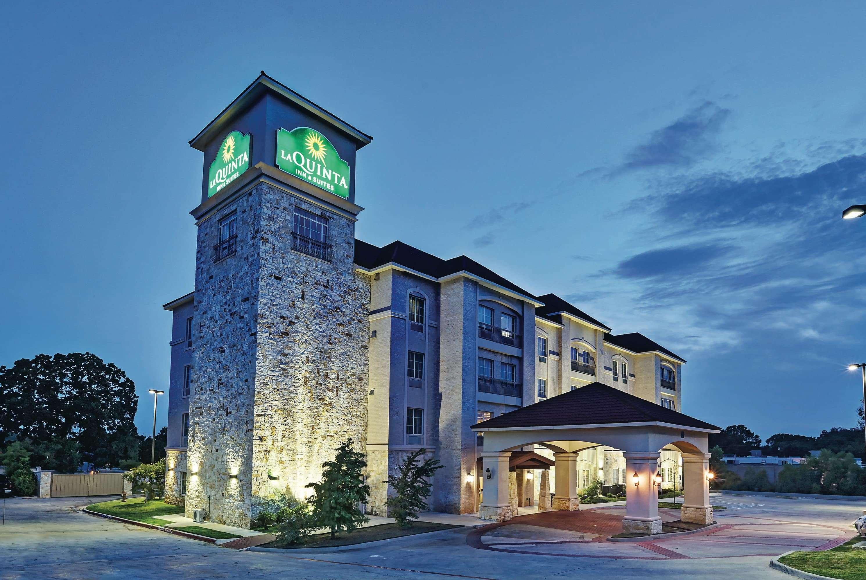 Hotel La Quinta By Wyndham Dfw Airport West - Euless Exterior foto