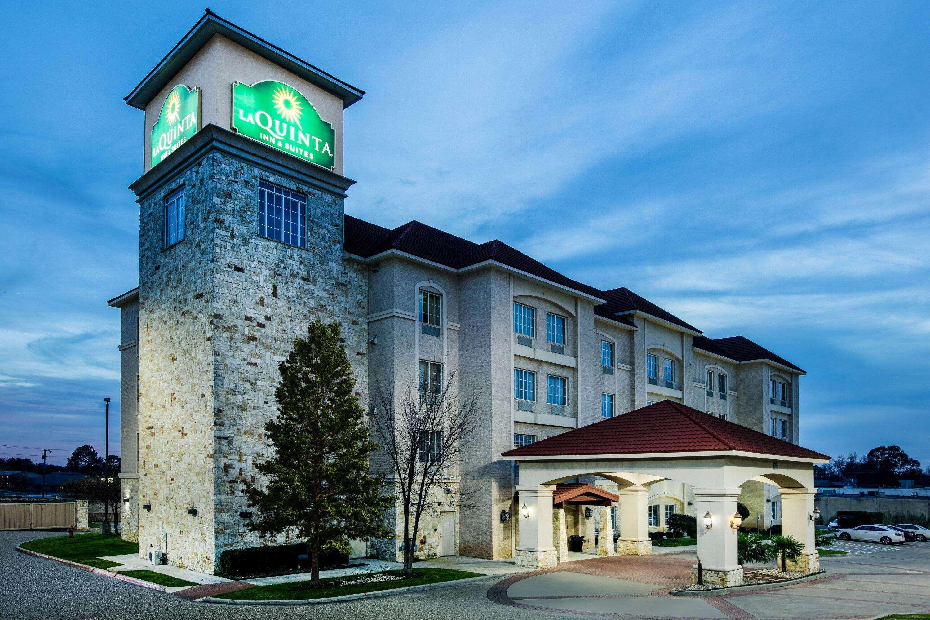 Hotel La Quinta By Wyndham Dfw Airport West - Euless Exterior foto